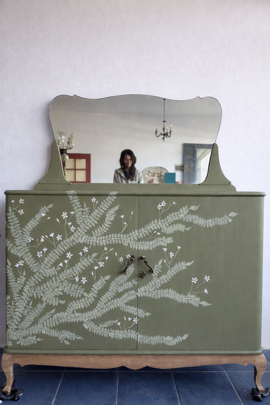 Under the Jasmine tree