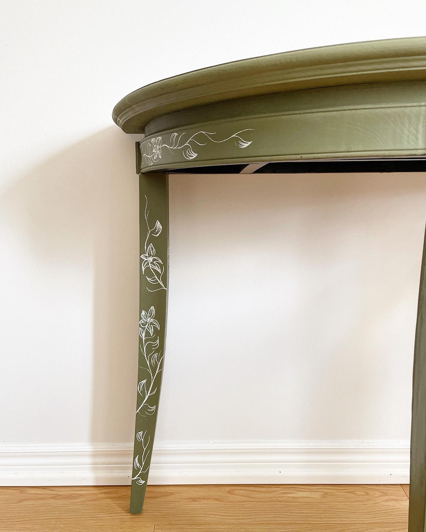 olive console table