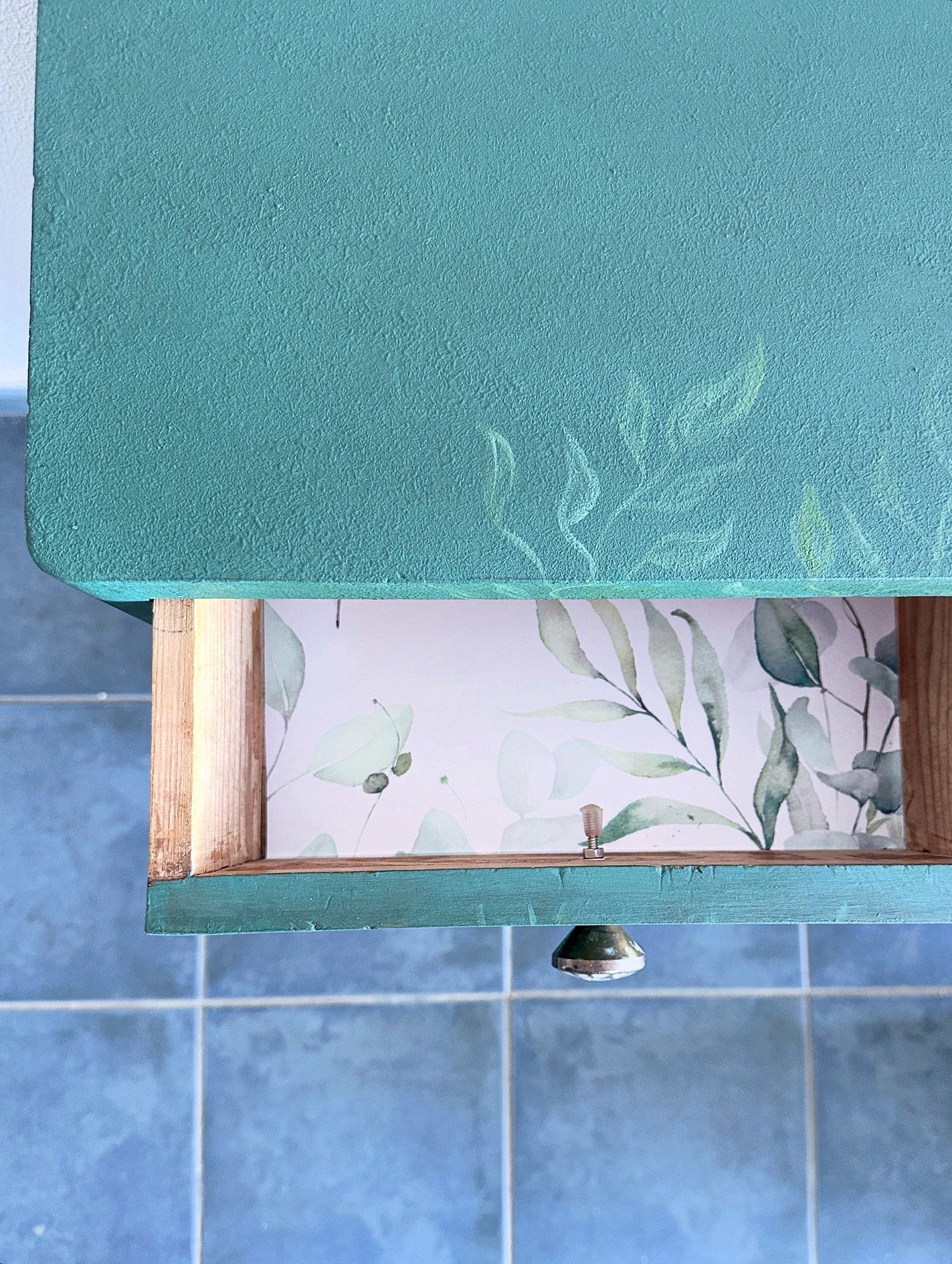 Vining green cabinet